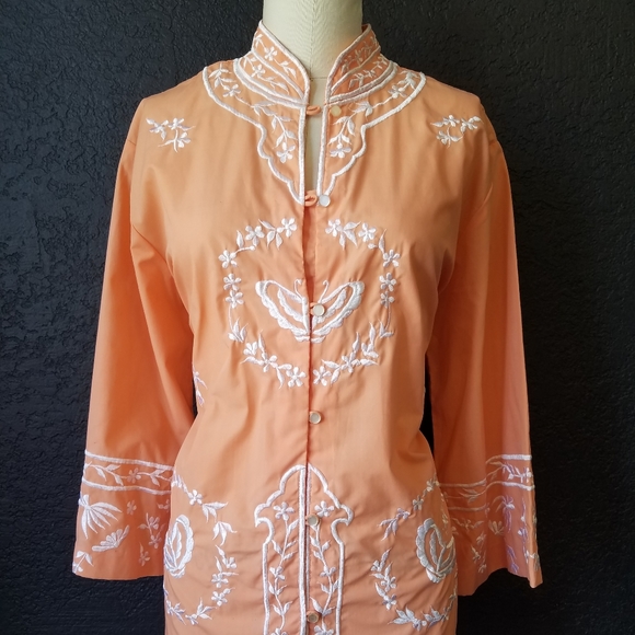Vintage Chuchi embroidered cheongsam cotton top - Picture 1 of 9